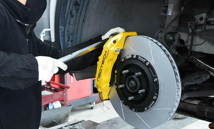 NeoTech 6 Piston Brake Kit FRONT for KGM SsangYong Musso & Rexton - Image 8