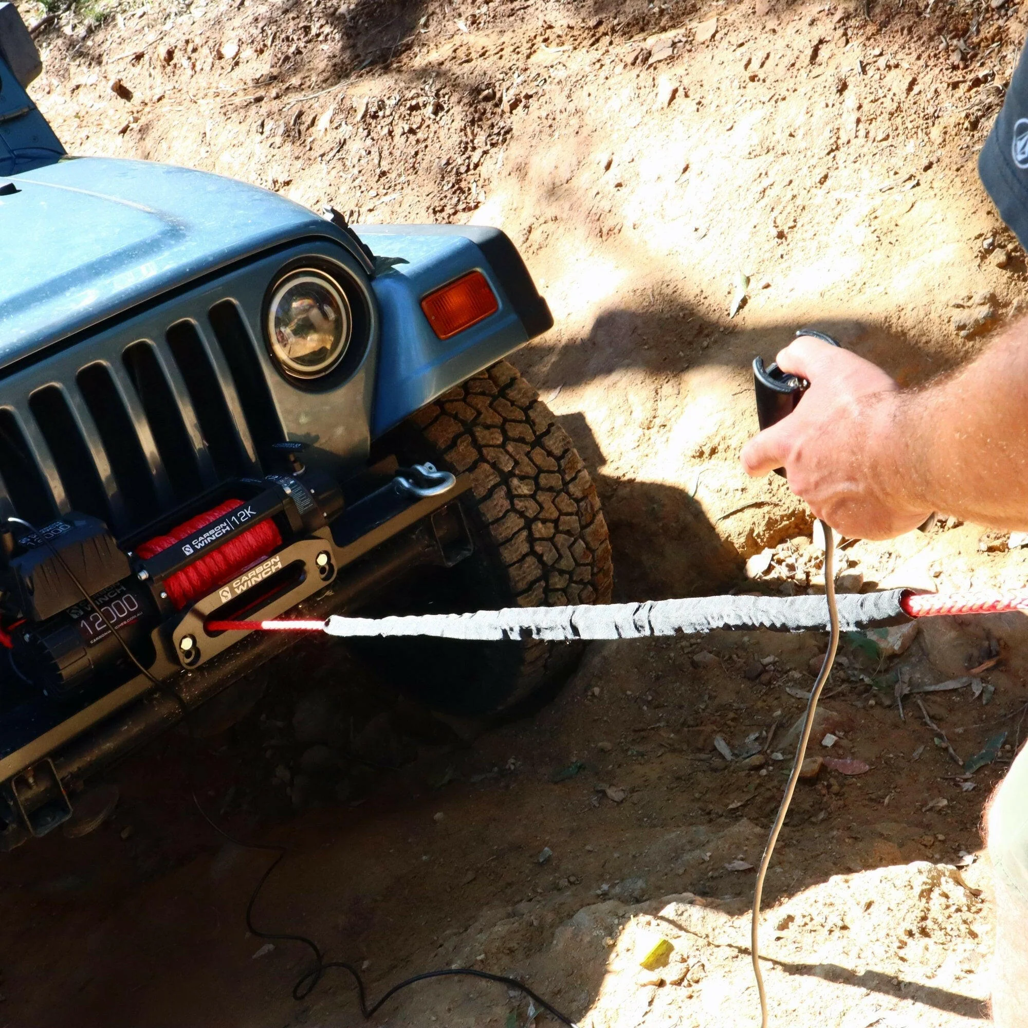 Carbon 12K 12000lb Electric Winch With Black Rope & Hook VER. 2 - Image 7