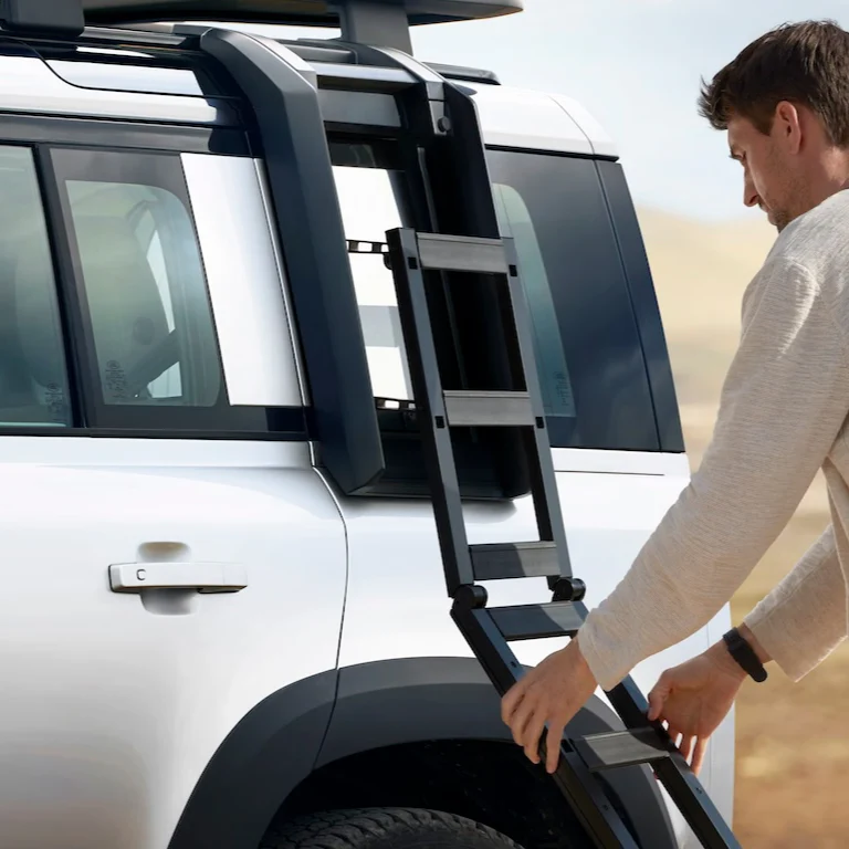 Deployable Roof Ladder For Land Rover Defender 90 / 110 / 130 Series (L663) - Image 4