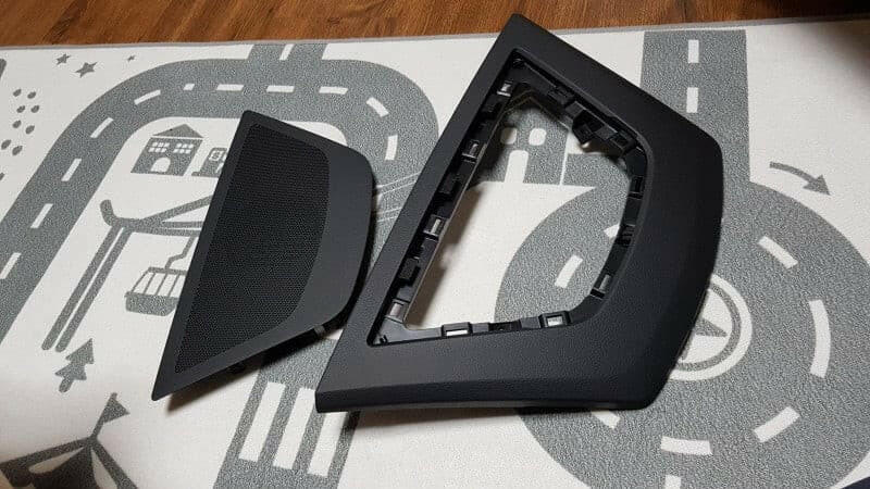 Genuine KGM SsangYong Centre Speaker Grill - Image 2