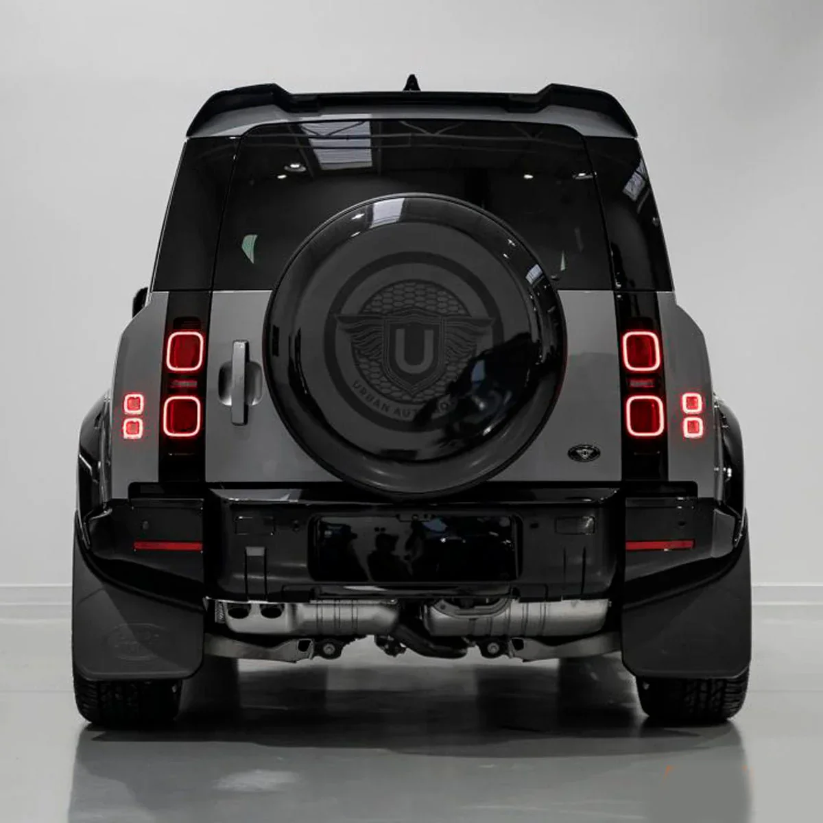 Gloss Black Urban Style Rear Spoiler for Land Rover Defender 90 / 110 / 130 (L663) - Image 5