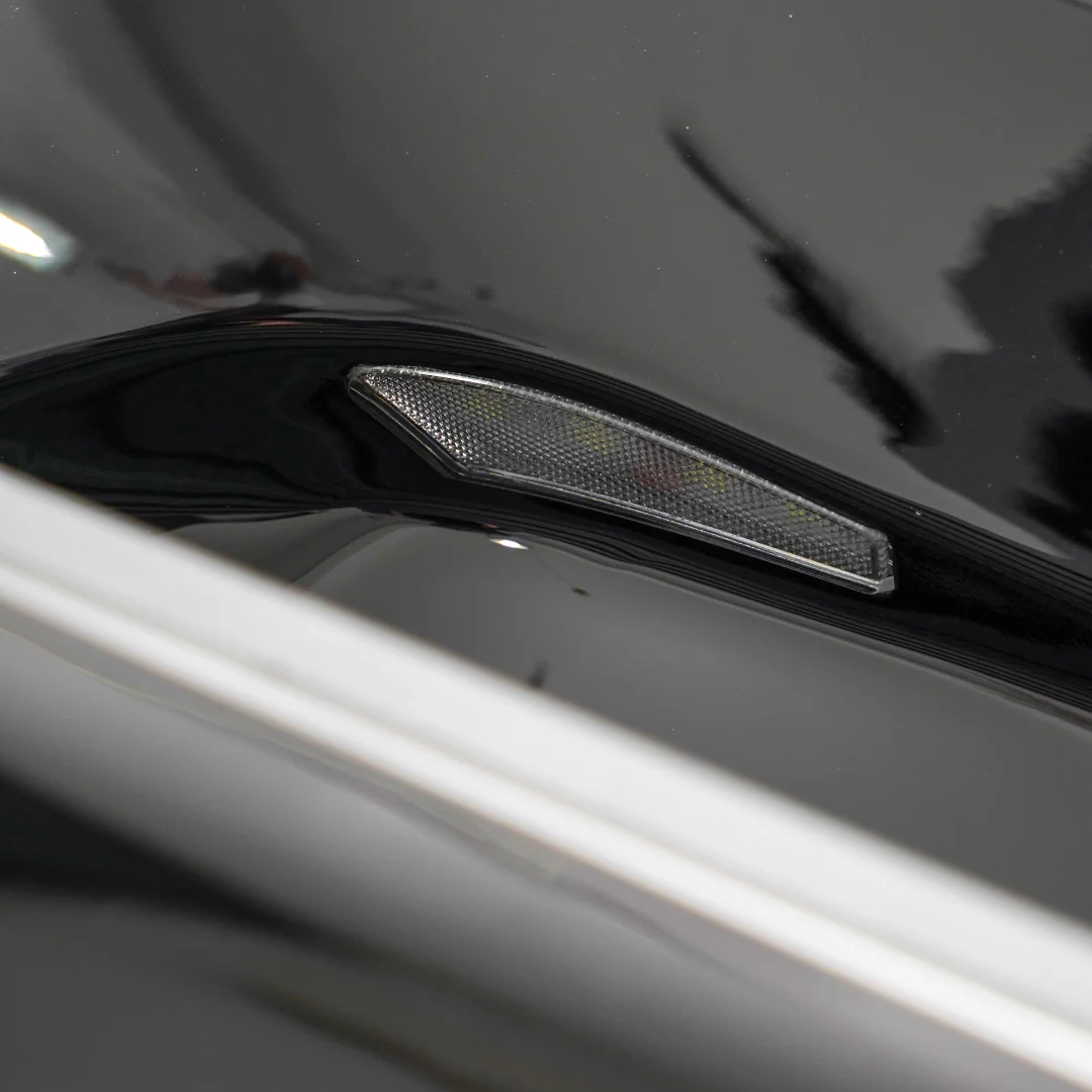 OE Side Steps (Running Boards) with Light for Toyota LandCruiser 300 Series - Image 4