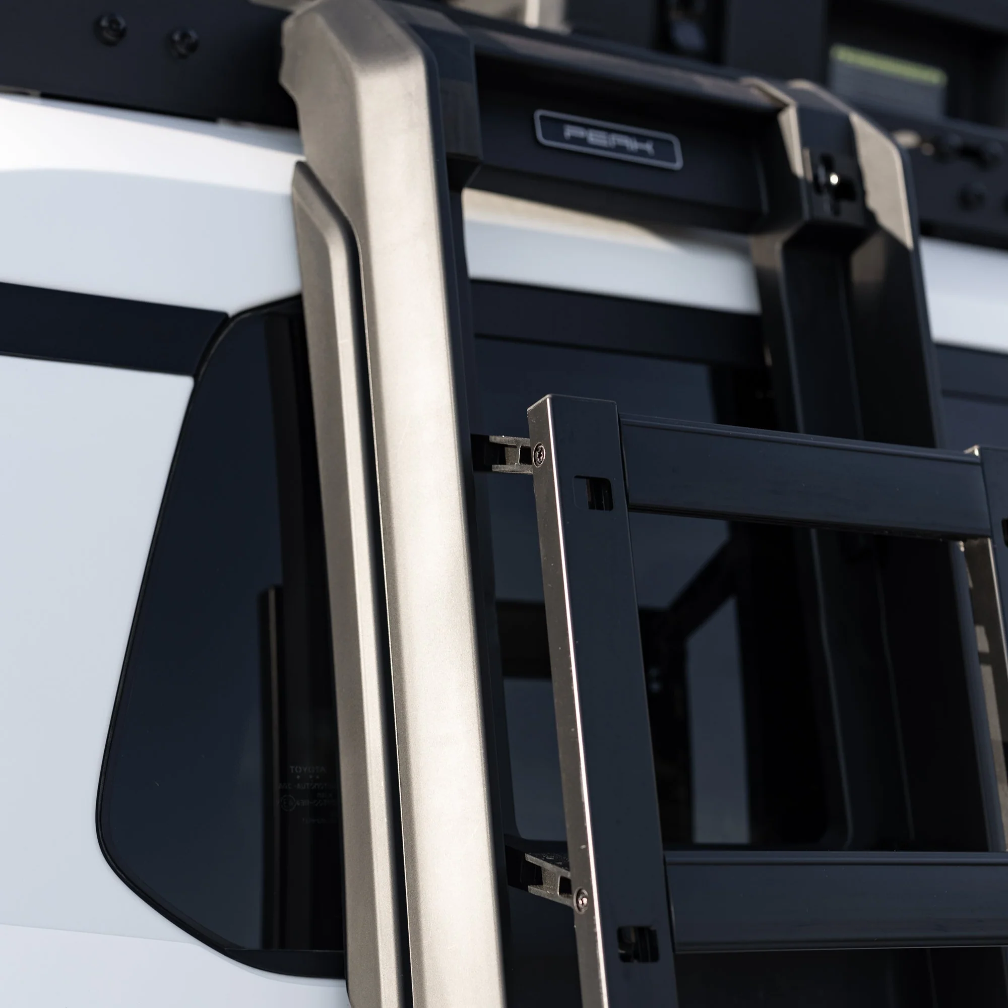 Side-Mounted Foldable Ladder System for Toyota LandCruiser 300 (LC300) - Image 11