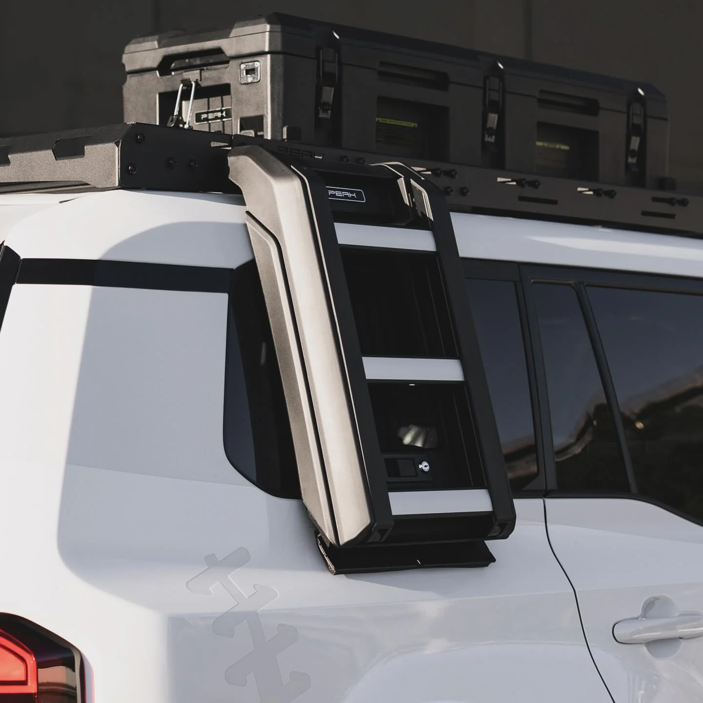 Side-Mounted Foldable Ladder System for Toyota LandCruiser 300 (LC300) - Image 6