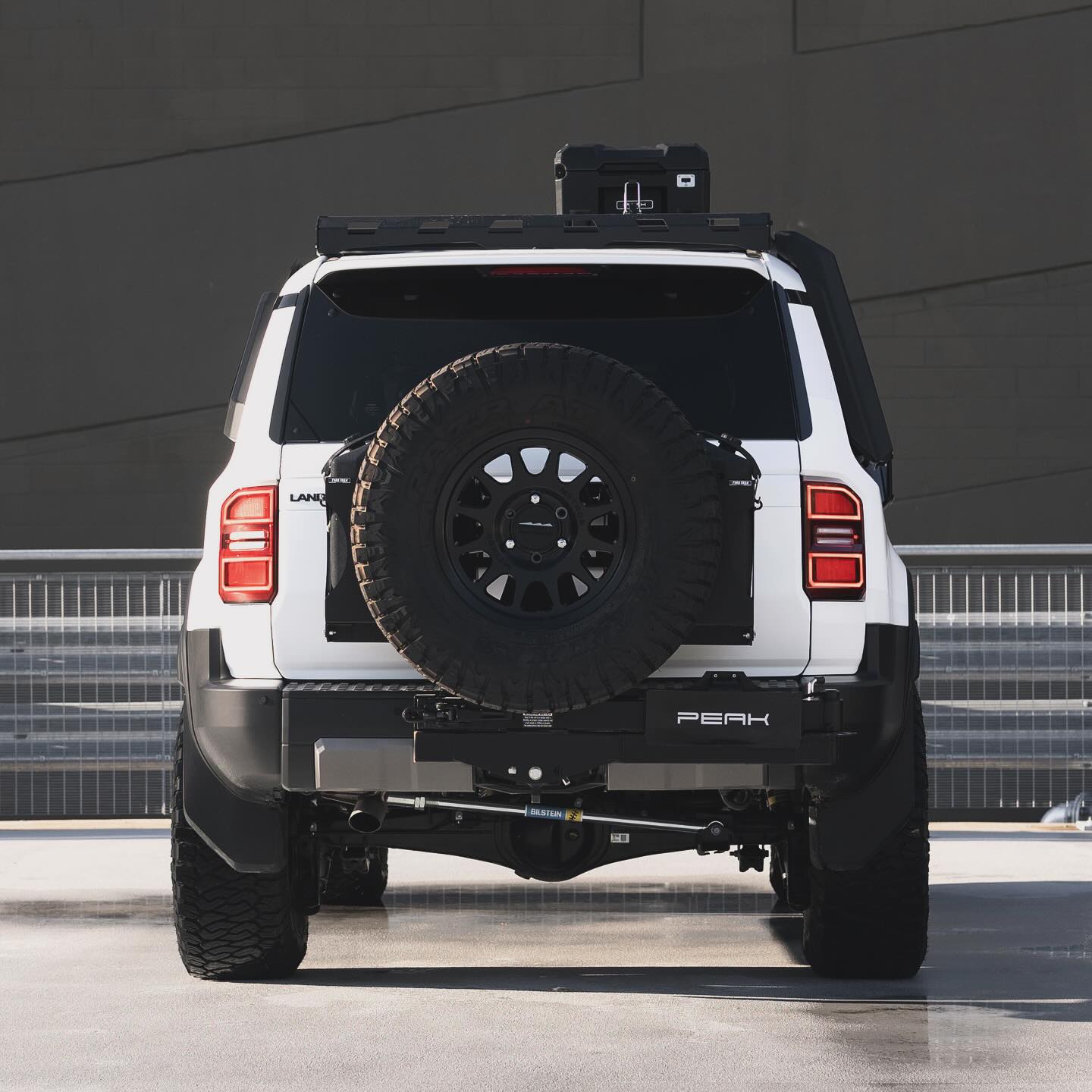 Side-Mounted Foldable Ladder System for Toyota LandCruiser Prado J250 & Lexus GX550 - Image 13